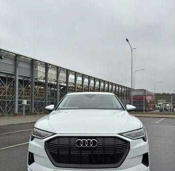 Белый Ауди Другая, объемом двигателя 0 л и пробегом 22 тыс. км за 26900 $, фото 1 на Automoto.ua