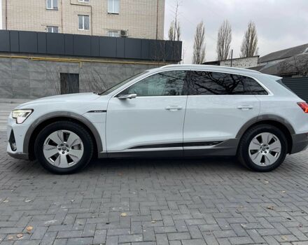 Белый Ауди Другая, объемом двигателя 0 л и пробегом 76 тыс. км за 33700 $, фото 5 на Automoto.ua