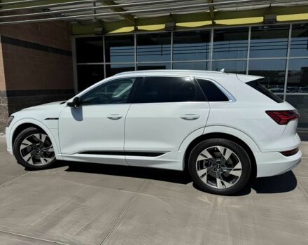 Белый Ауди Другая, объемом двигателя 0 л и пробегом 11 тыс. км за 21000 $, фото 6 на Automoto.ua