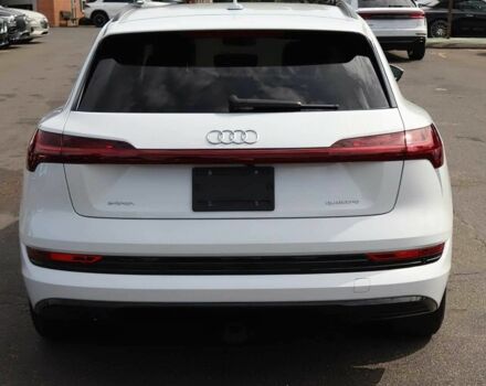 Білий Ауді Інша, об'ємом двигуна 0 л та пробігом 19 тис. км за 13000 $, фото 4 на Automoto.ua