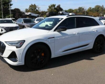 Белый Ауди Другая, объемом двигателя 0 л и пробегом 14 тыс. км за 12500 $, фото 2 на Automoto.ua