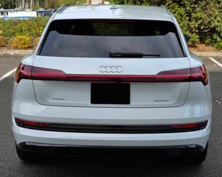 Білий Ауді Інша, об'ємом двигуна 0 л та пробігом 11 тис. км за 20000 $, фото 5 на Automoto.ua