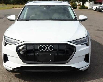 Білий Ауді Інша, об'ємом двигуна 0 л та пробігом 19 тис. км за 13000 $, фото 1 на Automoto.ua