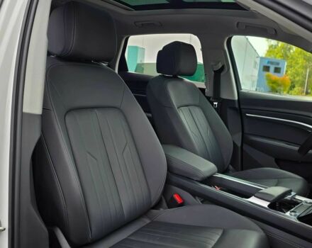 Білий Ауді Інша, об'ємом двигуна 0 л та пробігом 11 тис. км за 20000 $, фото 8 на Automoto.ua