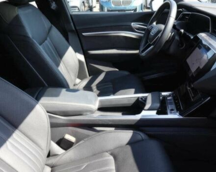 Белый Ауди Другая, объемом двигателя 0 л и пробегом 14 тыс. км за 12500 $, фото 8 на Automoto.ua