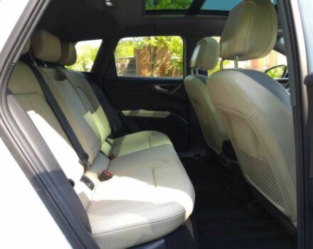 Белый Ауди Другая, объемом двигателя 0 л и пробегом 20 тыс. км за 16000 $, фото 13 на Automoto.ua