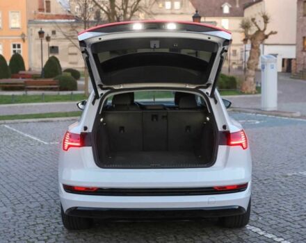 Белый Ауди Другая, объемом двигателя 2 л и пробегом 41 тыс. км за 21500 $, фото 17 на Automoto.ua