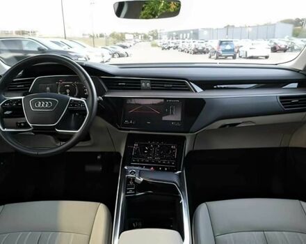 Белый Ауди Другая, объемом двигателя 0 л и пробегом 17 тыс. км за 24800 $, фото 6 на Automoto.ua