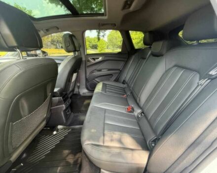 Белый Ауди Другая, объемом двигателя 0 л и пробегом 22 тыс. км за 23300 $, фото 8 на Automoto.ua