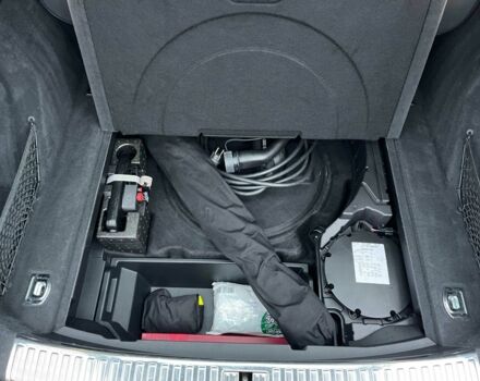 Бежевый Ауди Другая, объемом двигателя 0 л и пробегом 79 тыс. км за 33700 $, фото 7 на Automoto.ua