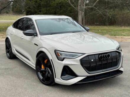 Ауди Другая 2022 в Днепре (Днепропетровске) на Automoto.ua Бежевый Ауди Другая, объемом двигателя 0 л и пробегом 26 тыс. км за 22500 $, фото 1 на Automoto.ua