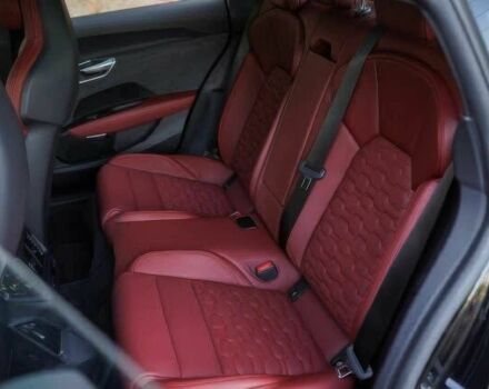 Черный Ауди Другая, объемом двигателя 0 л и пробегом 28 тыс. км за 35000 $, фото 16 на Automoto.ua