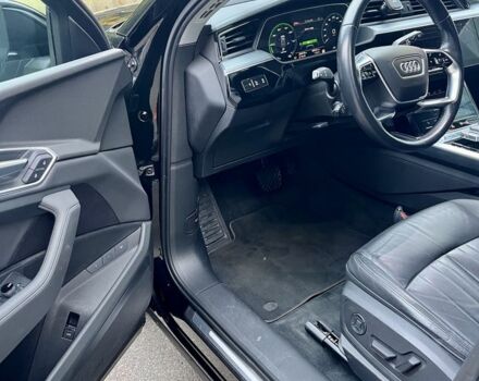 Чорний Ауді Інша, об'ємом двигуна 0 л та пробігом 204 тис. км за 21900 $, фото 4 на Automoto.ua