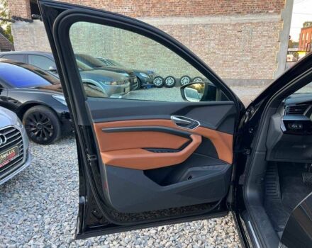 Черный Ауди Другая, объемом двигателя 0 л и пробегом 165 тыс. км за 25999 $, фото 12 на Automoto.ua