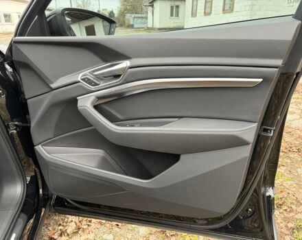 Черный Ауди Другая, объемом двигателя 0 л и пробегом 126 тыс. км за 24000 $, фото 13 на Automoto.ua