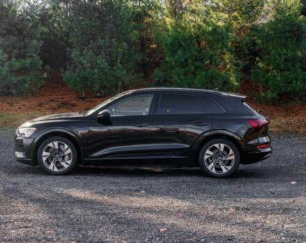 Черный Ауди Другая, объемом двигателя 0 л и пробегом 10 тыс. км за 20000 $, фото 6 на Automoto.ua