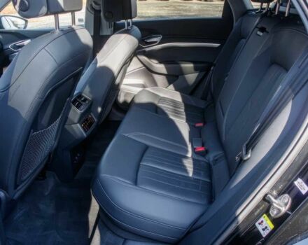 Черный Ауди Другая, объемом двигателя 0 л и пробегом 10 тыс. км за 20000 $, фото 11 на Automoto.ua