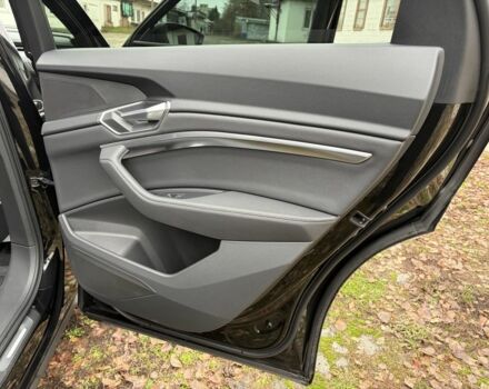 Черный Ауди Другая, объемом двигателя 0 л и пробегом 126 тыс. км за 24000 $, фото 16 на Automoto.ua