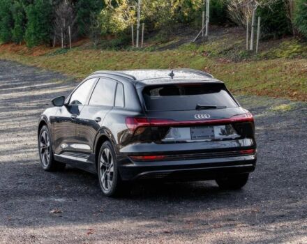 Черный Ауди Другая, объемом двигателя 0 л и пробегом 10 тыс. км за 20000 $, фото 5 на Automoto.ua