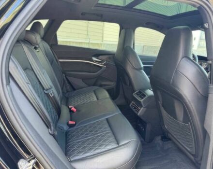 Чорний Ауді Інша, об'ємом двигуна 0 л та пробігом 13 тис. км за 14800 $, фото 10 на Automoto.ua