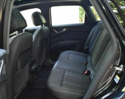 Черный Ауди Другая, объемом двигателя 0 л и пробегом 12 тыс. км за 22000 $, фото 13 на Automoto.ua