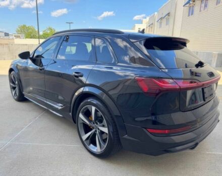 Чорний Ауді Інша, об'ємом двигуна 0 л та пробігом 13 тис. км за 14800 $, фото 5 на Automoto.ua