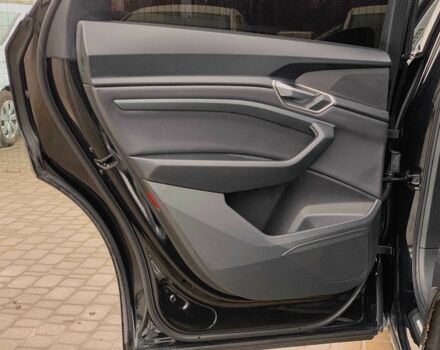 Черный Ауди Другая, объемом двигателя 0 л и пробегом 64 тыс. км за 35955 $, фото 11 на Automoto.ua