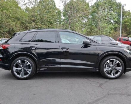 Черный Ауди Другая, объемом двигателя 0 л и пробегом 17 тыс. км за 15000 $, фото 2 на Automoto.ua