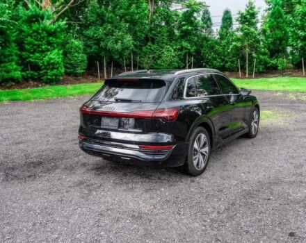 Чорний Ауді Інша, об'ємом двигуна 0 л та пробігом 33 тис. км за 35000 $, фото 4 на Automoto.ua