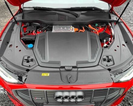 Красный Ауди Другая, объемом двигателя 0 л и пробегом 68 тыс. км за 34143 $, фото 20 на Automoto.ua