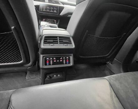 Красный Ауди Другая, объемом двигателя 0 л и пробегом 68 тыс. км за 34143 $, фото 13 на Automoto.ua