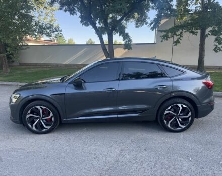 Серый Ауди Другая, объемом двигателя 0 л и пробегом 37 тыс. км за 65555 $, фото 7 на Automoto.ua