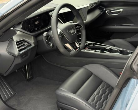 Сірий Ауді Інша, об'ємом двигуна 0 л та пробігом 7 тис. км за 78000 $, фото 8 на Automoto.ua