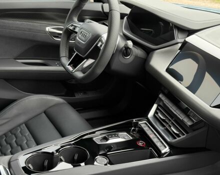 Сірий Ауді Інша, об'ємом двигуна 0 л та пробігом 7 тис. км за 78000 $, фото 21 на Automoto.ua