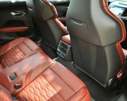 Серый Ауди Другая, объемом двигателя 0 л и пробегом 10 тыс. км за 40000 $, фото 10 на Automoto.ua