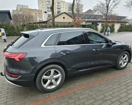 Ауди Другая 2020 в Ужгороде на Automoto.ua Серый Ауди Другая, объемом двигателя 0 л и пробегом 115 тыс. км за 26700 $, фото 2 на Automoto.ua