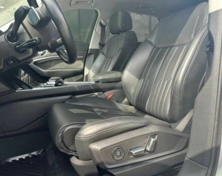 Серый Ауди Другая, объемом двигателя 0 л и пробегом 40 тыс. км за 12500 $, фото 10 на Automoto.ua