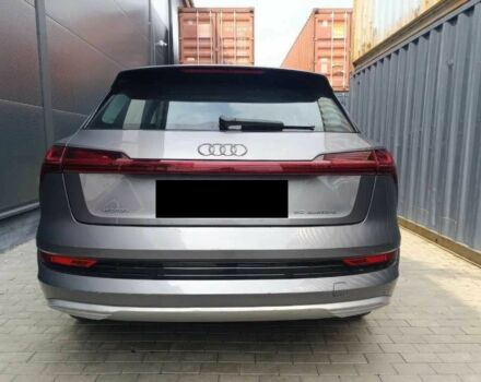 Серый Ауди Другая, объемом двигателя 0 л и пробегом 54 тыс. км за 25000 $, фото 4 на Automoto.ua