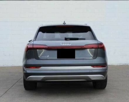 Серый Ауди Другая, объемом двигателя 0 л и пробегом 89 тыс. км за 13600 $, фото 5 на Automoto.ua