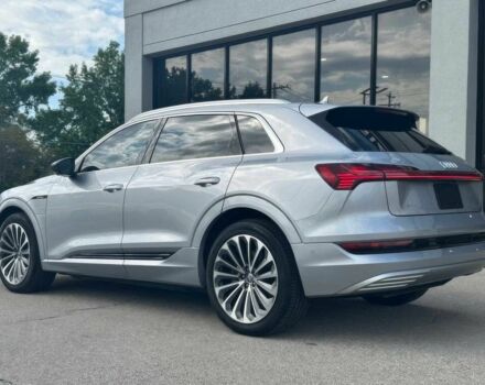 Серый Ауди Другая, объемом двигателя 0 л и пробегом 40 тыс. км за 12500 $, фото 5 на Automoto.ua