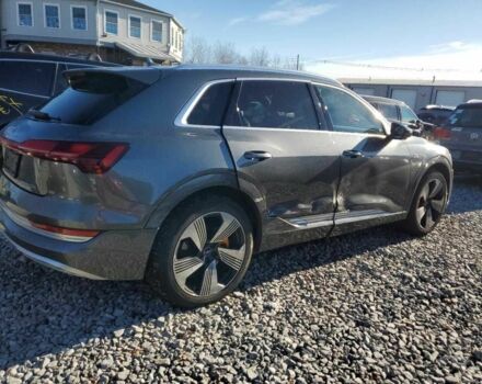 Серый Ауди Другая, объемом двигателя 0 л и пробегом 43 тыс. км за 9500 $, фото 2 на Automoto.ua