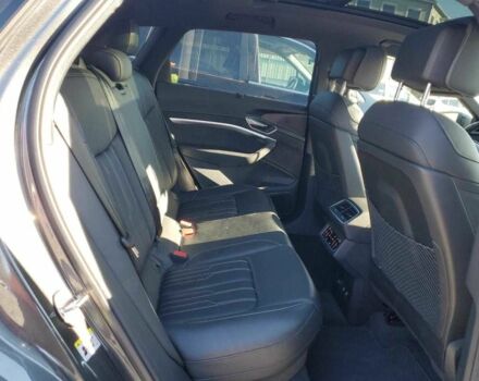 Серый Ауди Другая, объемом двигателя 0 л и пробегом 43 тыс. км за 9500 $, фото 10 на Automoto.ua