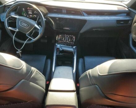 Серый Ауди Другая, объемом двигателя 0 л и пробегом 43 тыс. км за 9500 $, фото 7 на Automoto.ua