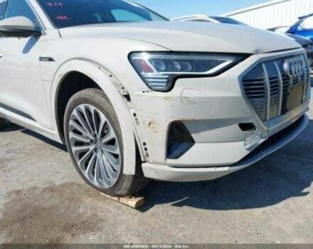 Серый Ауди Другая, объемом двигателя 0 л и пробегом 86 тыс. км за 24700 $, фото 4 на Automoto.ua