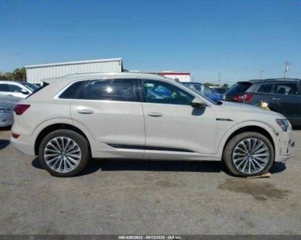 Серый Ауди Другая, объемом двигателя 0 л и пробегом 86 тыс. км за 24700 $, фото 10 на Automoto.ua