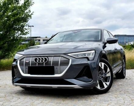 Сірий Ауді Інша, об'ємом двигуна 0 л та пробігом 56 тис. км за 26000 $, фото 2 на Automoto.ua