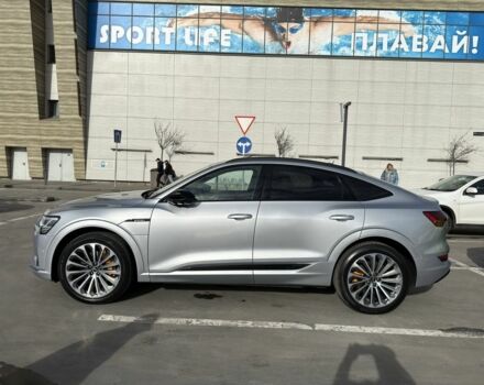 Серый Ауди Другая, объемом двигателя 0 л и пробегом 32 тыс. км за 41990 $, фото 2 на Automoto.ua