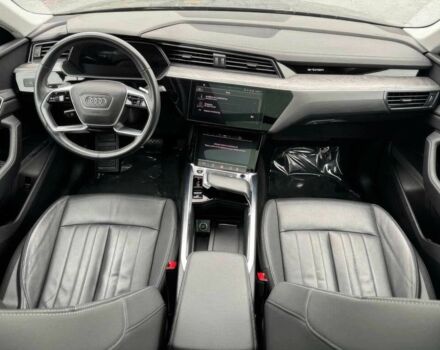 Серый Ауди Другая, объемом двигателя 0 л и пробегом 16 тыс. км за 21200 $, фото 8 на Automoto.ua