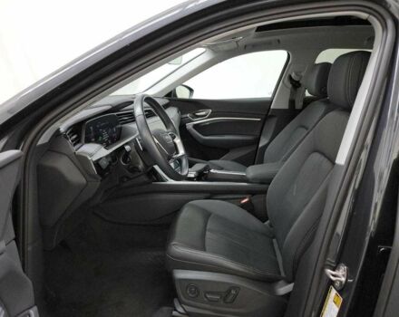 Серый Ауди Другая, объемом двигателя 0 л и пробегом 22 тыс. км за 30000 $, фото 6 на Automoto.ua