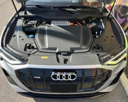 Серый Ауди Другая, объемом двигателя 0 л и пробегом 13 тыс. км за 23100 $, фото 20 на Automoto.ua